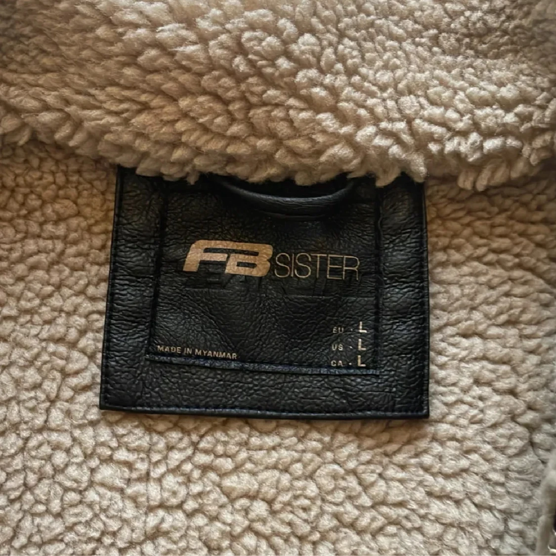 Svart teddyjacka  - 3