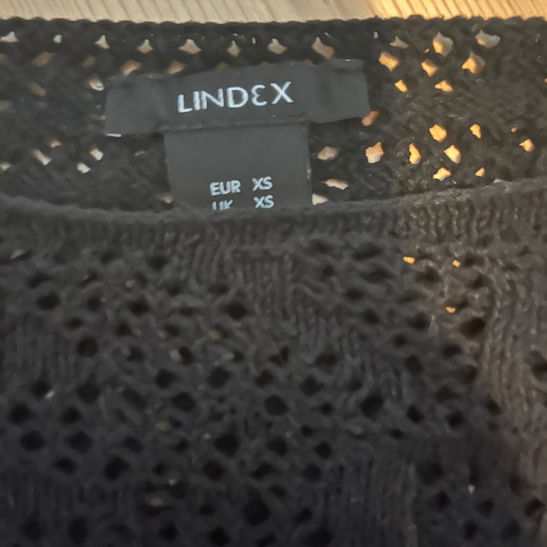 Svart spetsstickad tröja från Lindex - 1