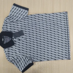  Fendi t-shirt  - Har inte använt den