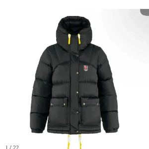 fjällräven jacka  - Helt nyskick,  utan defekter. Storlek xs