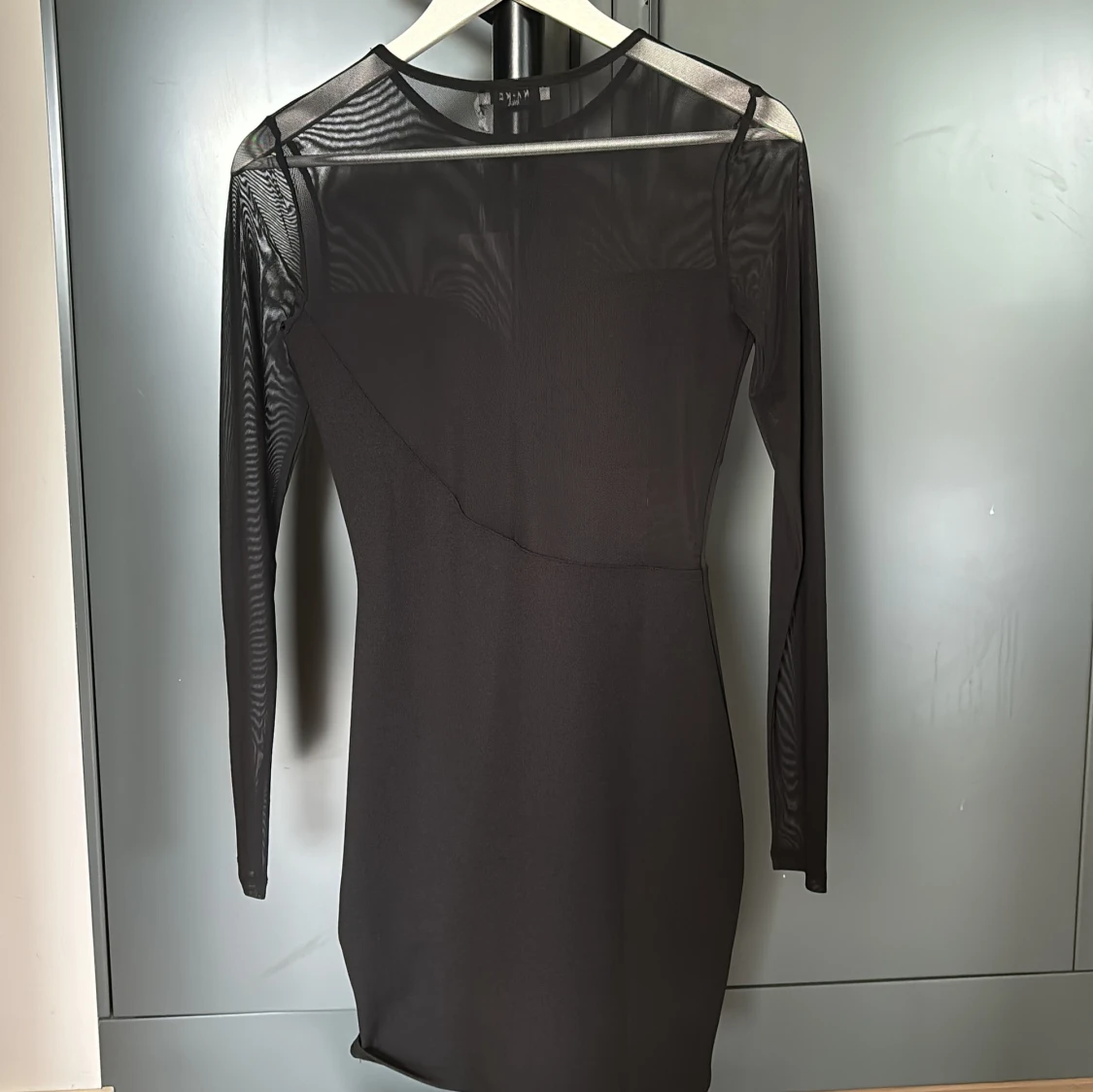 Svart meshklänning från NA-KD - 2