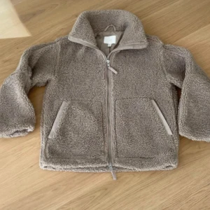 Virala Beige teddyjacka från H&M XS - Väldigt fint skick 