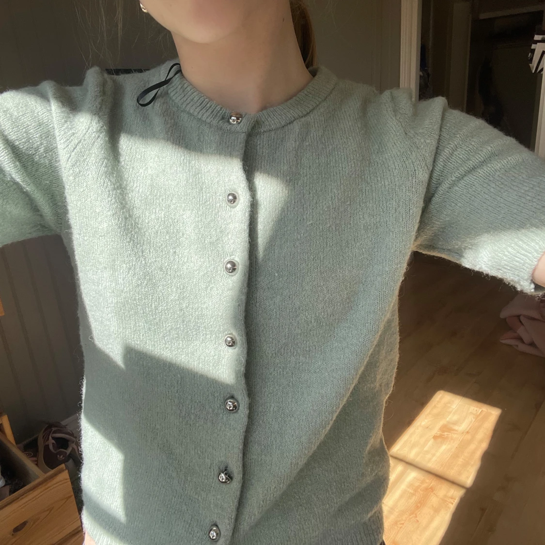 Ljusgrön stickad kofta från H&M - 1