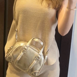 Beige ärmlös tröja med matchande byxor från Zara - Använd endast en gång