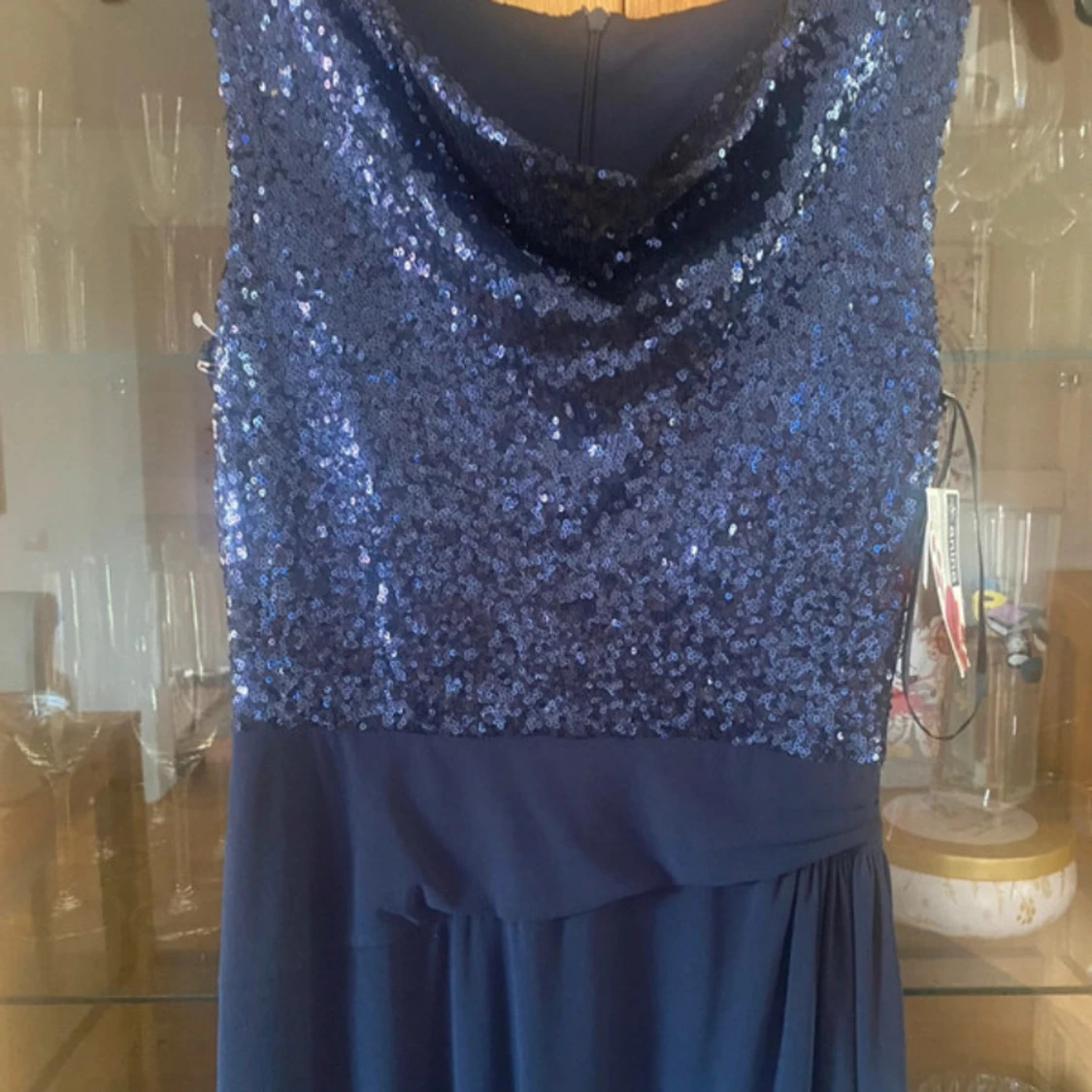 Marinblå långklänning med paljetter - 1