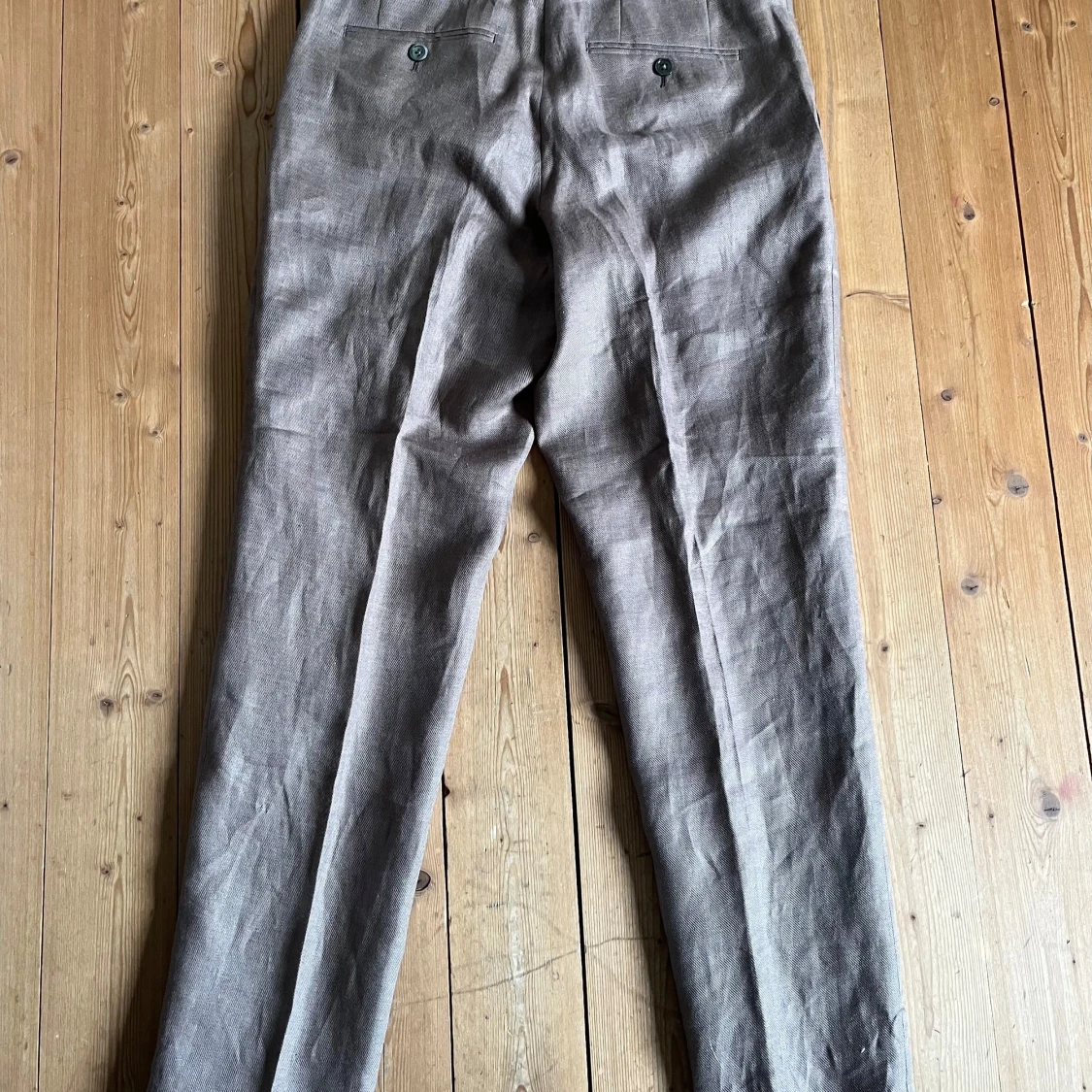 Kostymbyxa Linne - 1