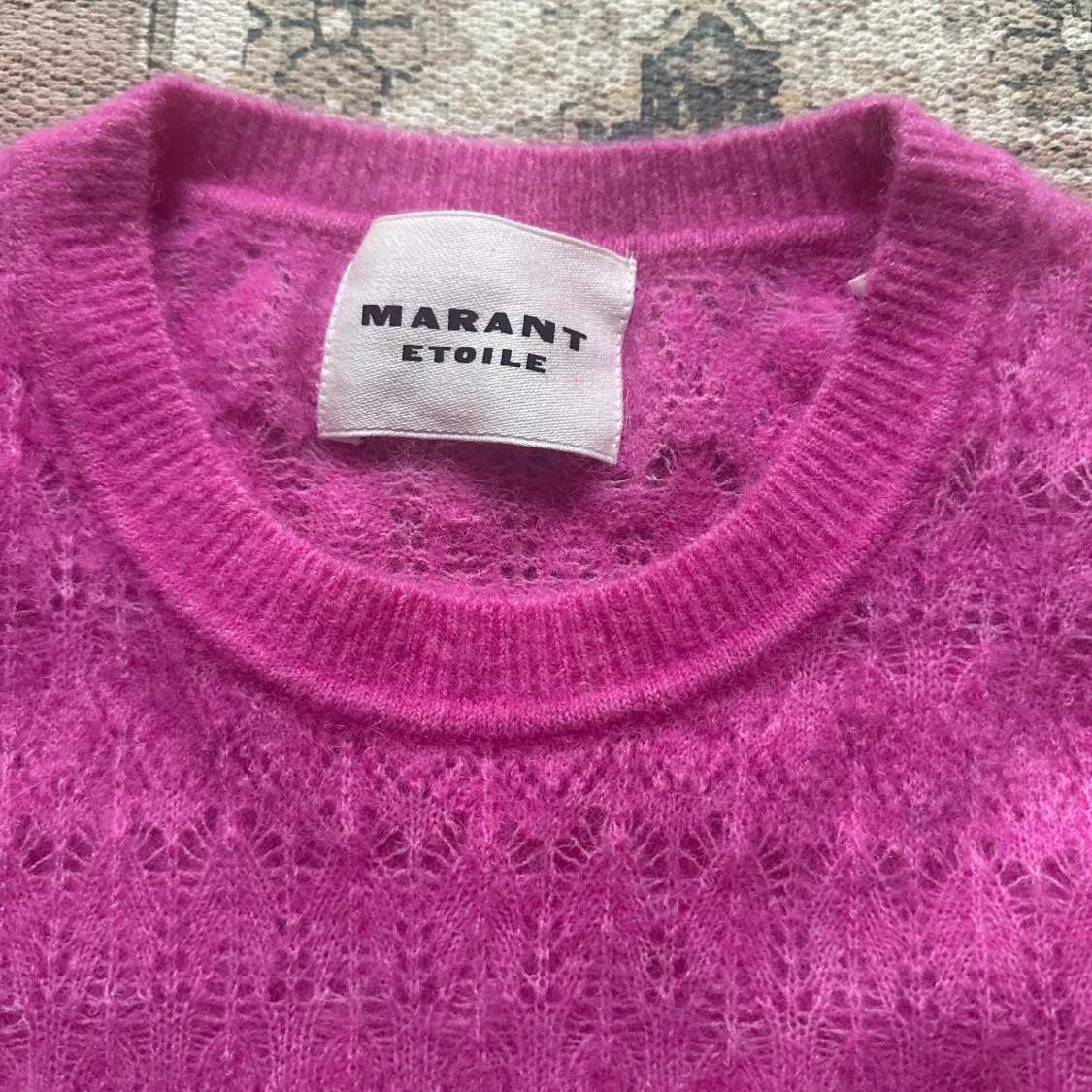 Stickad rosa tröja från Marant Étoile