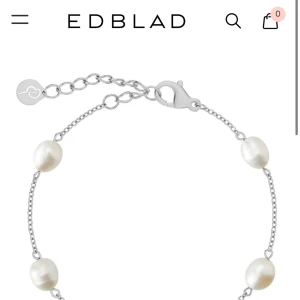 Silverarmband med pärlor från Edblad - Ett jättefint, silvrigt armband från Edblad med pärlor 💘💘 Nypris: 499 kr 