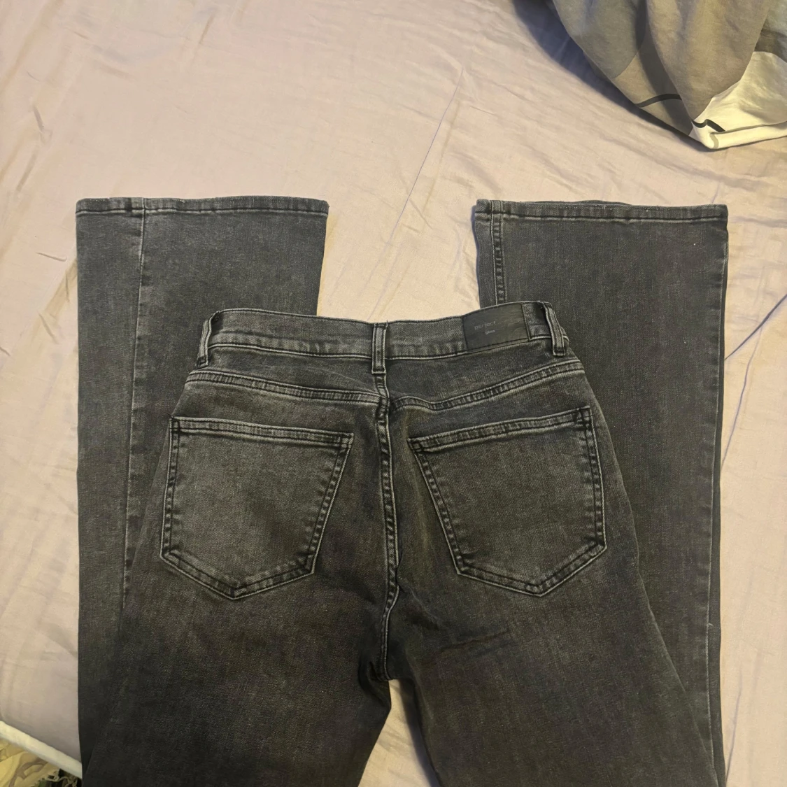 Gråa bootcut jeans från Select Jeans - 3