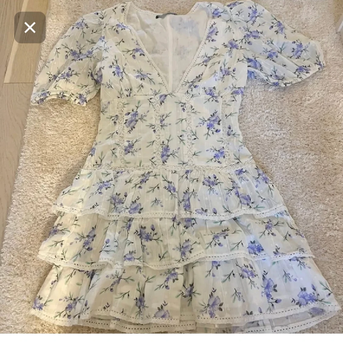 Blommig kortklänning från Zara - 1