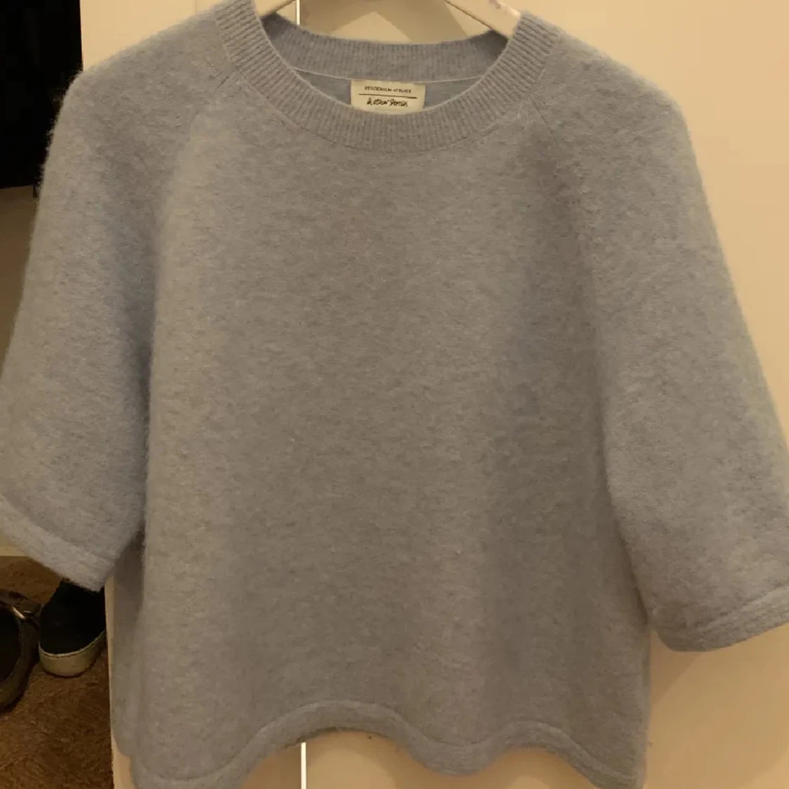 Ljusblå &other stories tröja 