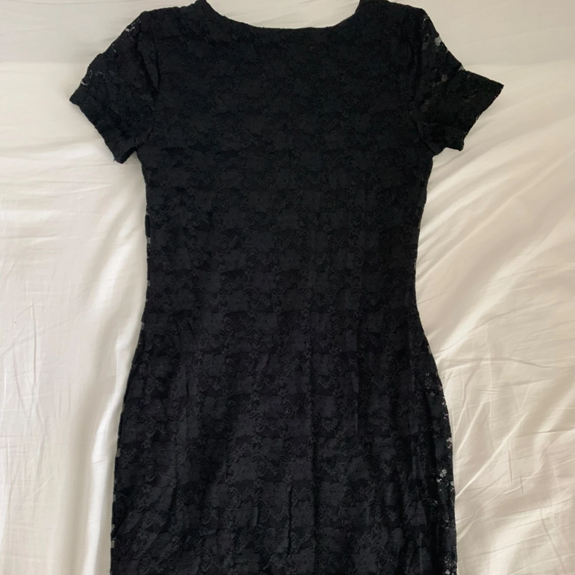 svart spetsklänning  - 1