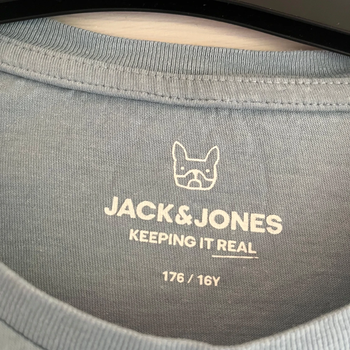 Grå t-shirt från Jack & Jones - 2