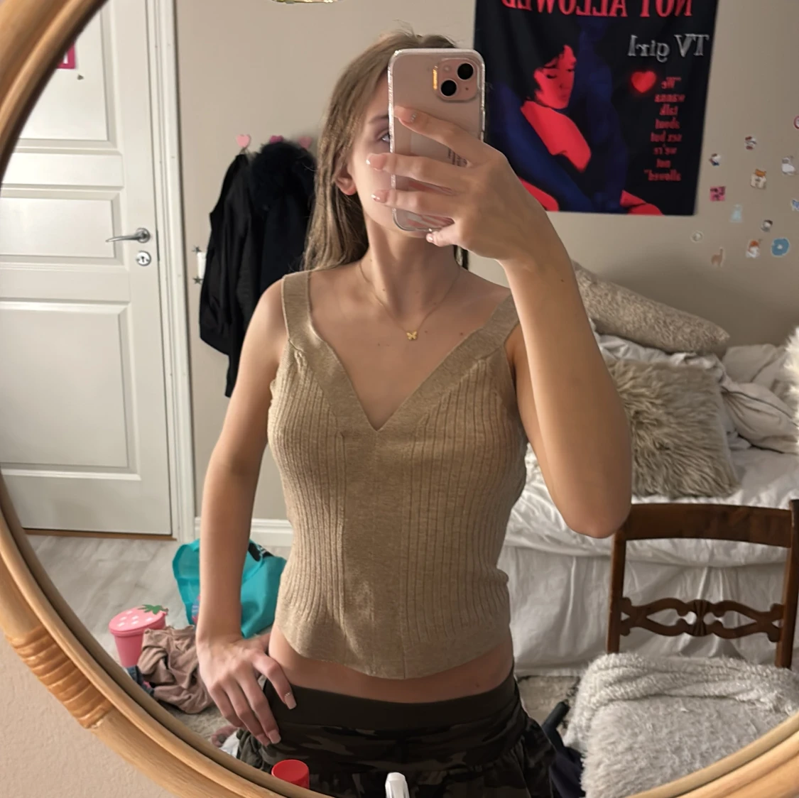 Beige ribbad linnetopp från Hailys - 1