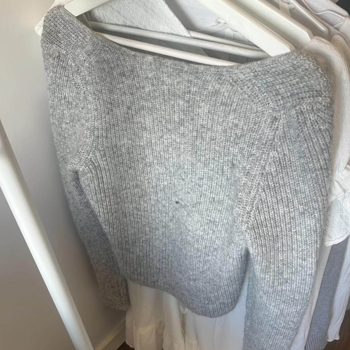 Grå stickad tröja Gina Tricot - 1
