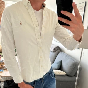 Polo Ralph Lauren skjorta  - Nypris ca 1800kr skriv vid funderingar 🙌
