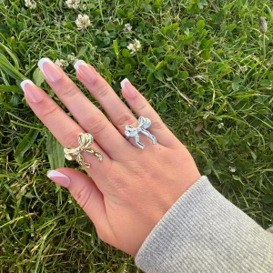 Rosett ringar i guld och silver  - 89kr styxk 🎀🎀