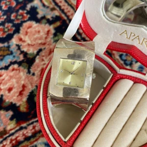 Klocka vintage fungerande  - Såld