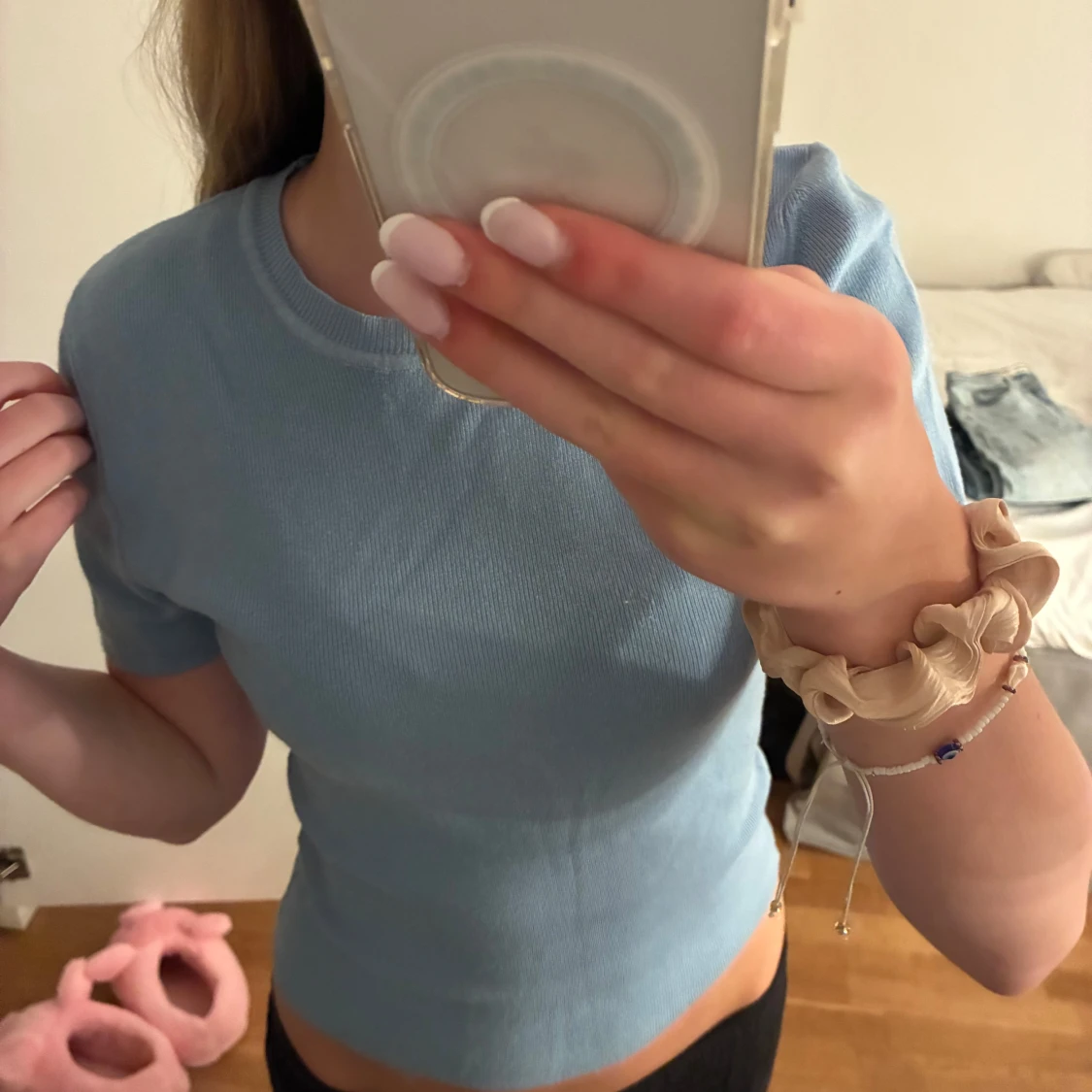 Ljusblå stickad topp från Gina Tricot