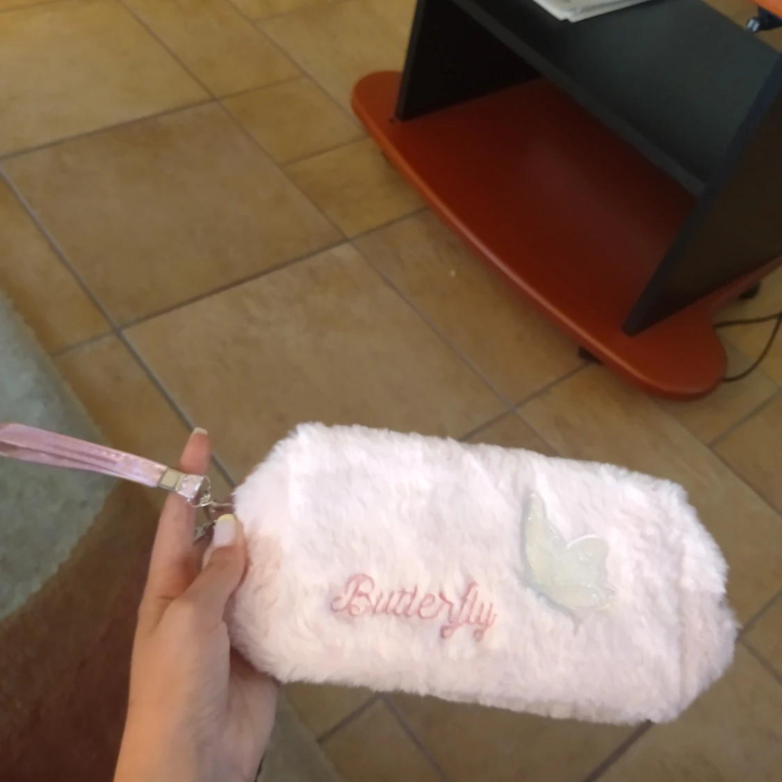 Rosa fluffigt pennskrin Butterfly - 2