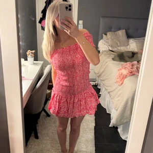 sommarklänning - superfin klänning perfekt till sommaren💗☀️