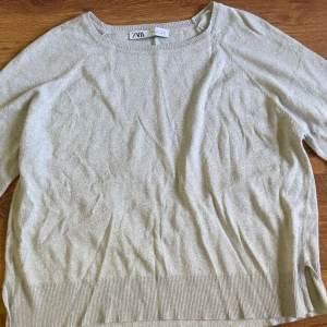Silverglittrig tröja från Zara - Silverglittrig Zara topp, superfin