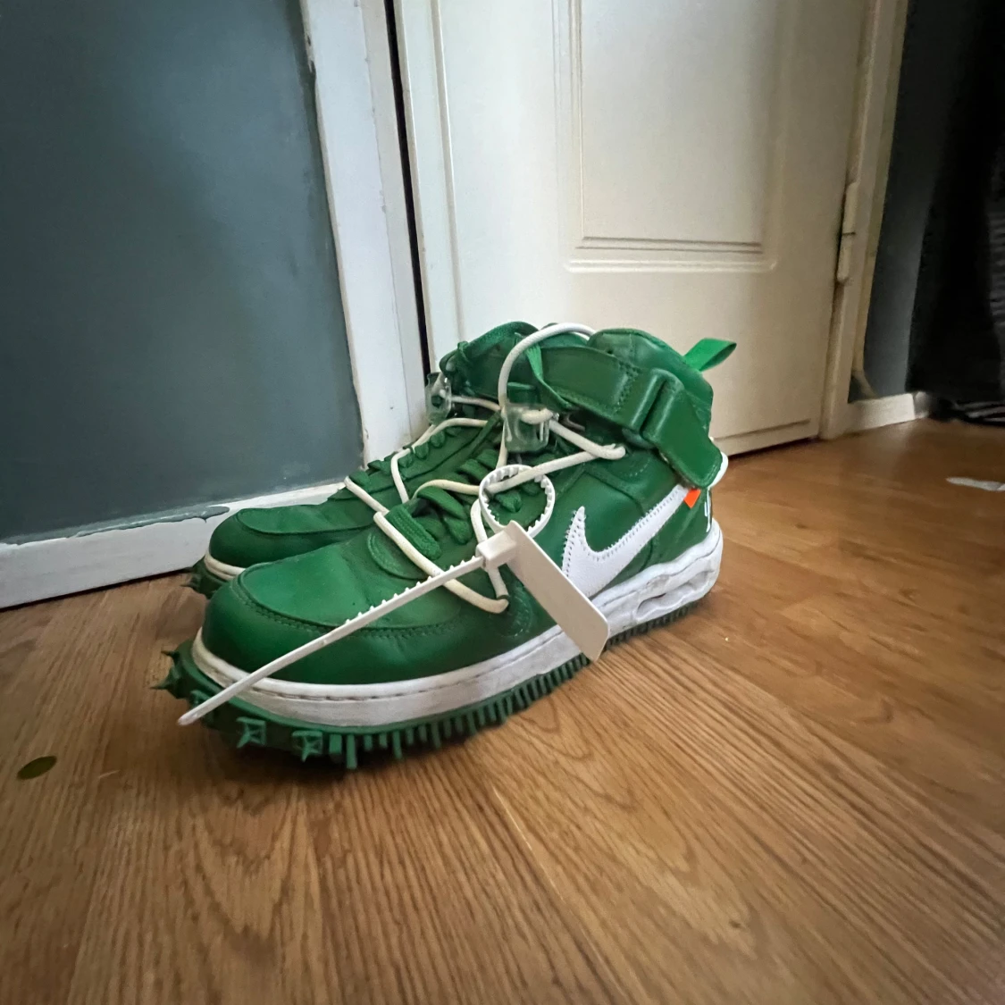 Nike Off-White gröna sneakers
