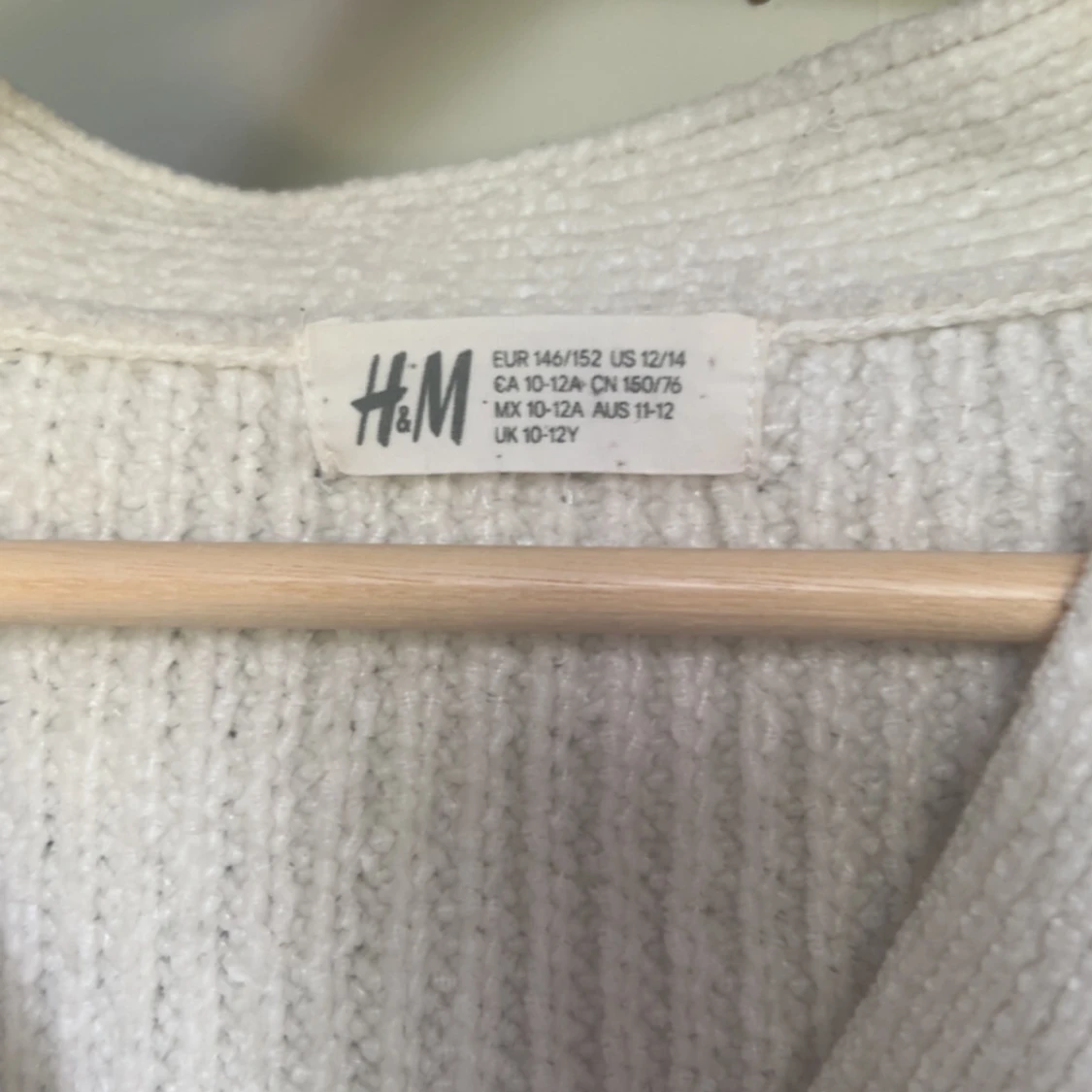 Vit stickad kofta från H&M - 2