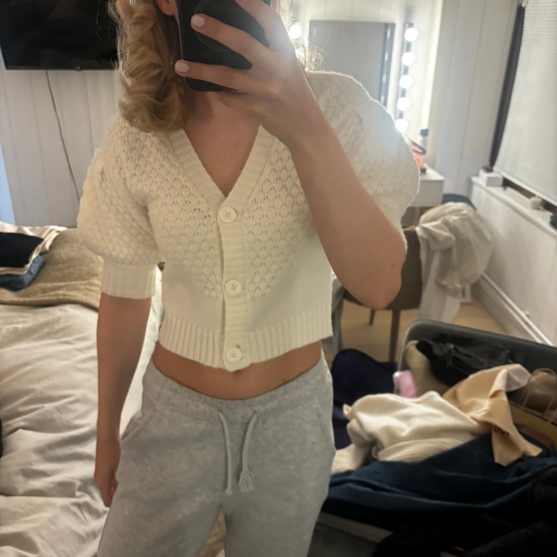 Vit croppad stickad bolerotopp