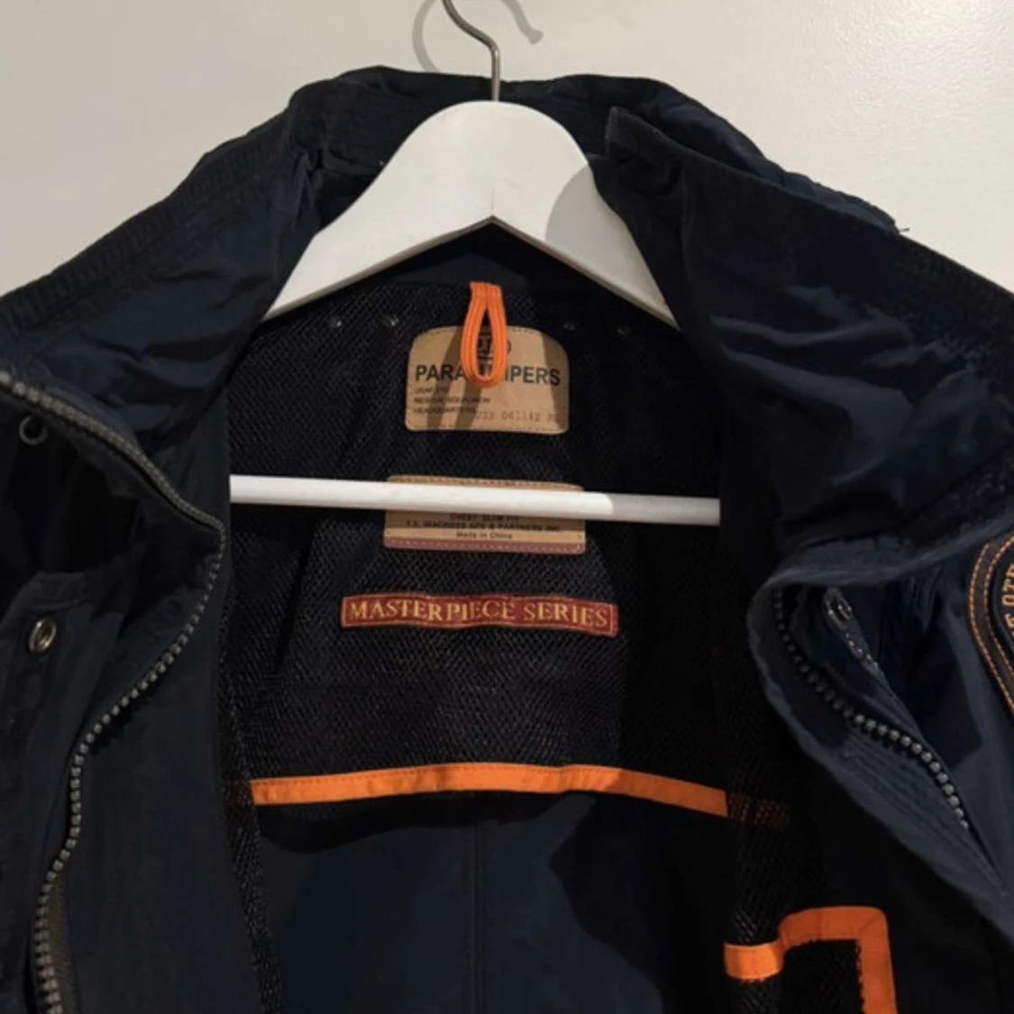 Svart vindjacka från Parajumpers - 2