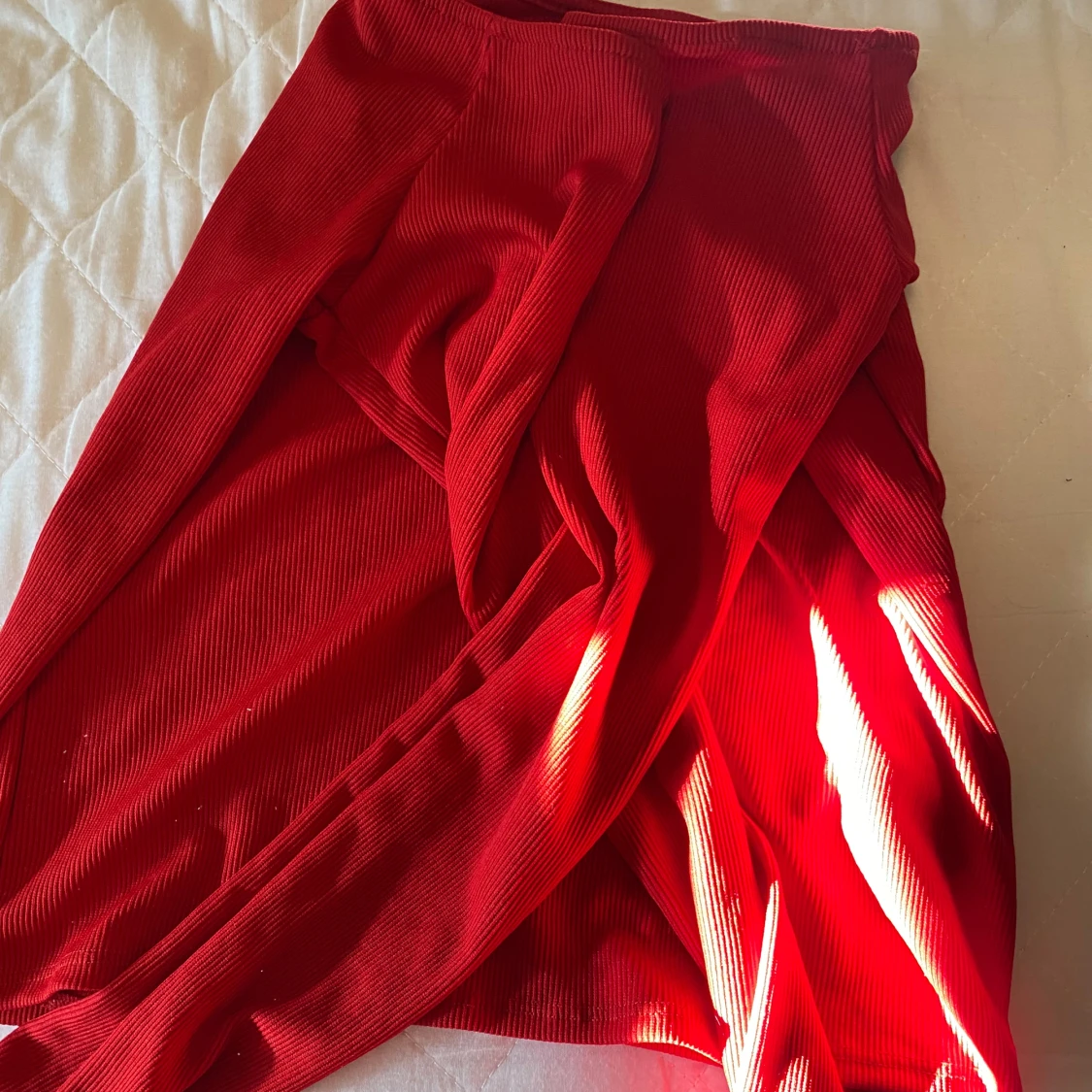 Röd ribbad tröja - 1