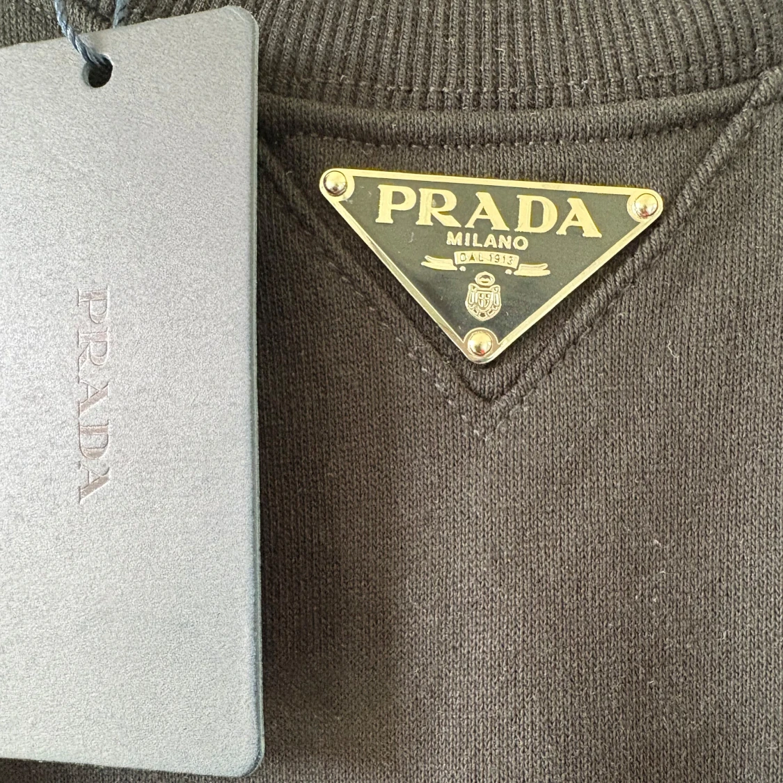 Svart sweatshirt från Prada - 2