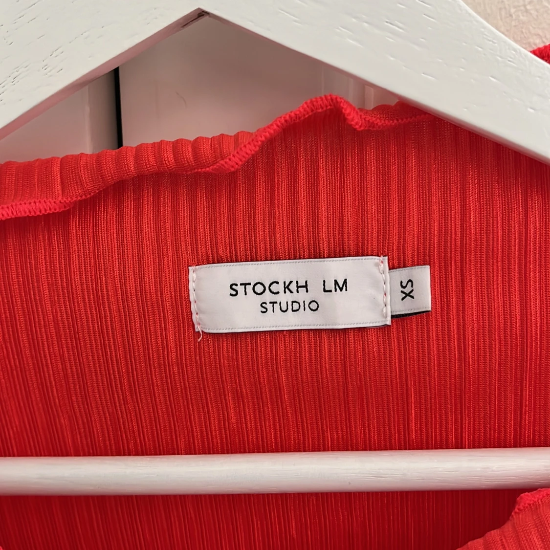 Röd plisserad topp  - 3