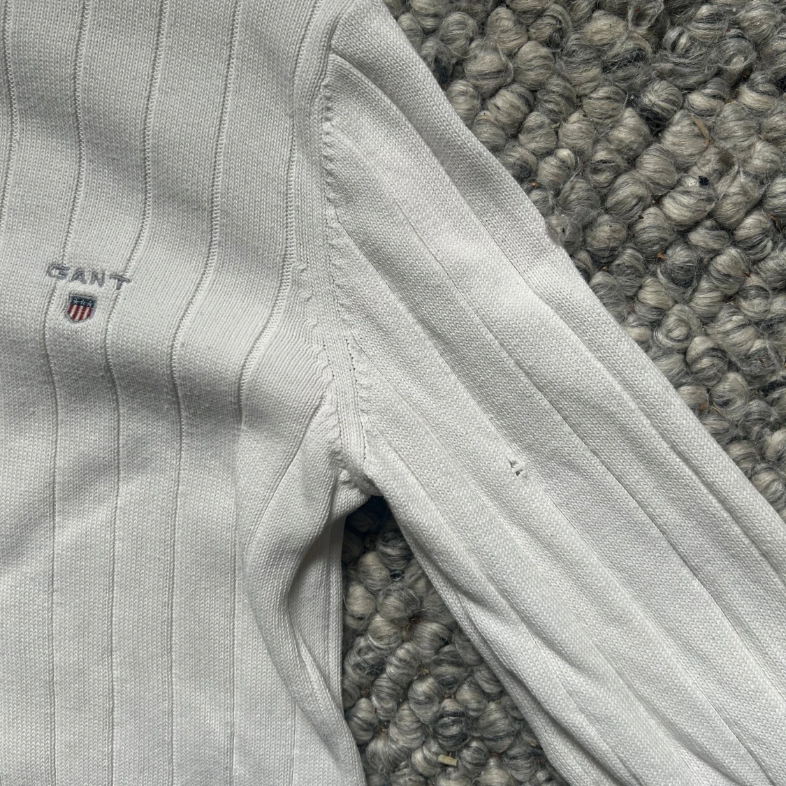 Vit ribbad tröja från GANT - 1