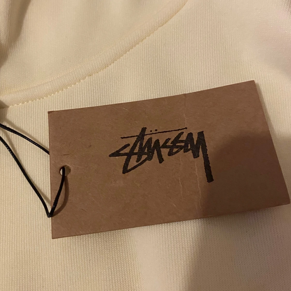 Stüssy hoodie i ljus beige, L - 2