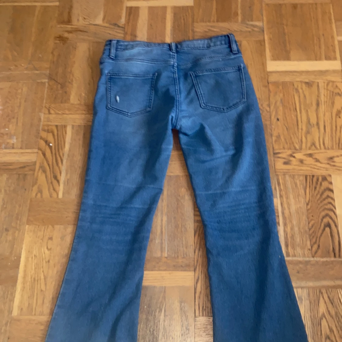 Blå kick flare jeans Bailey 170 - 1