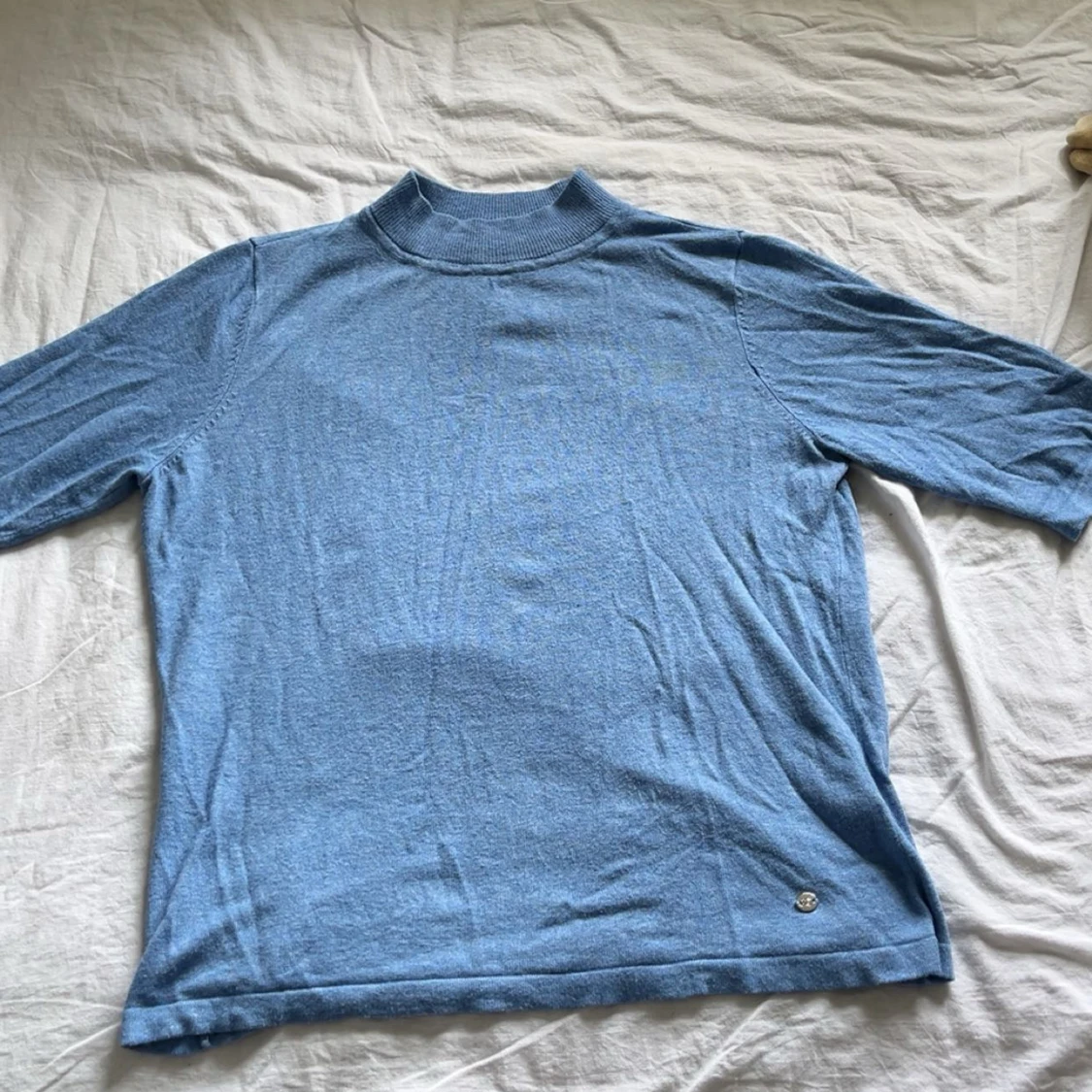 Blå polotopp med halvlånga ärmar - 4