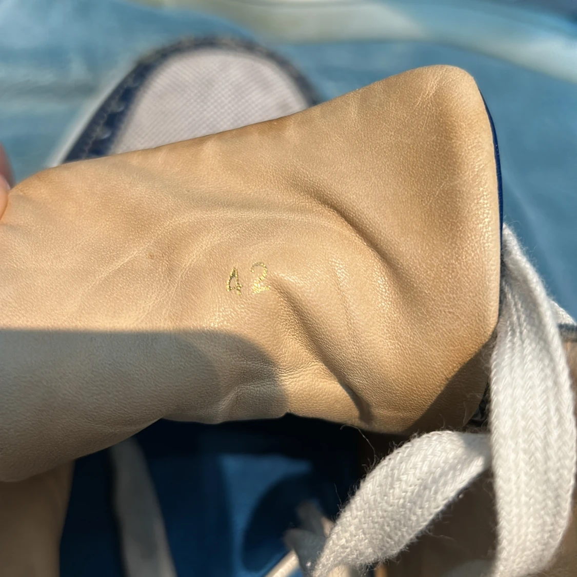 Louboutin sneakers blå/vit, stl 42/43 - 2