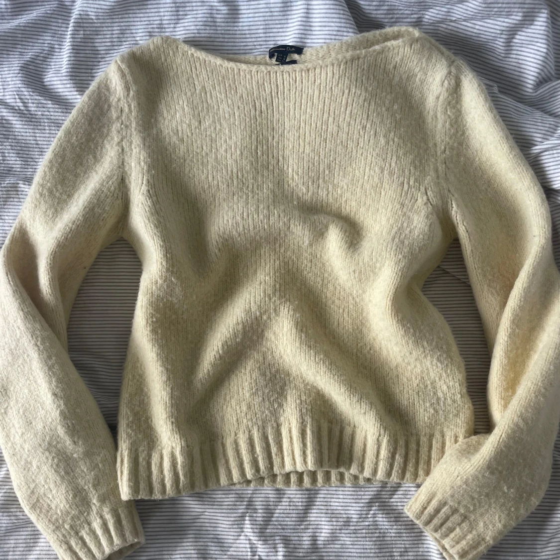 Ljusgul stickad tröja Massimo Dutti - 1