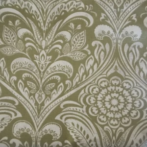 Tyg  - Det här är inte en bok, utan tyg med ett dekorativt, blommigt mönster i grönt och vitt. Perfekt för dig som gillar att skapa egna projekt inom sömnad eller inredning. Tygbiten är 119 x 160 cm och passar för kreativa DIY-idéer. Trådrulle ingår.