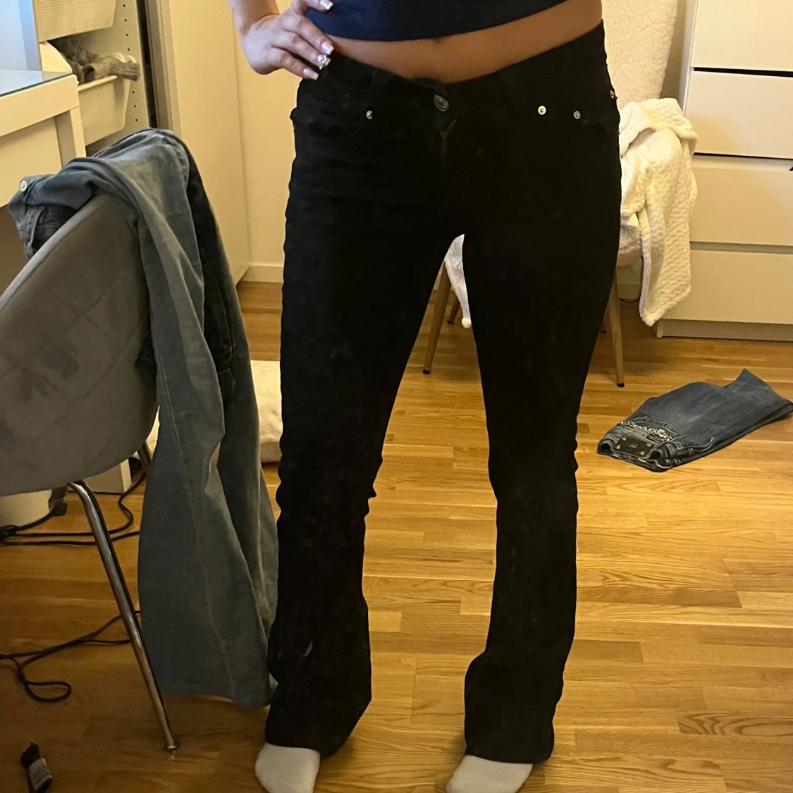 Svarta bootcut jeans