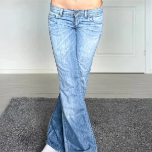 Lowwaist bootcut jeans  - Mina favvo jeans, skitsnygga ljusblå jeans❤️❤️