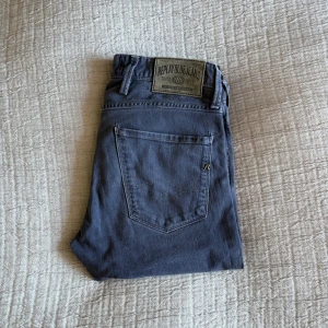 Replay Anbass jeans  - Replay Anbass jeans  | Bra skick 8.5/10 | Snygg blå/grå färg! | Storlek: 28/32 | Nypris 1600kr | Hör av er vid funderingar! | A&Wfashion 🙌🏻🌟