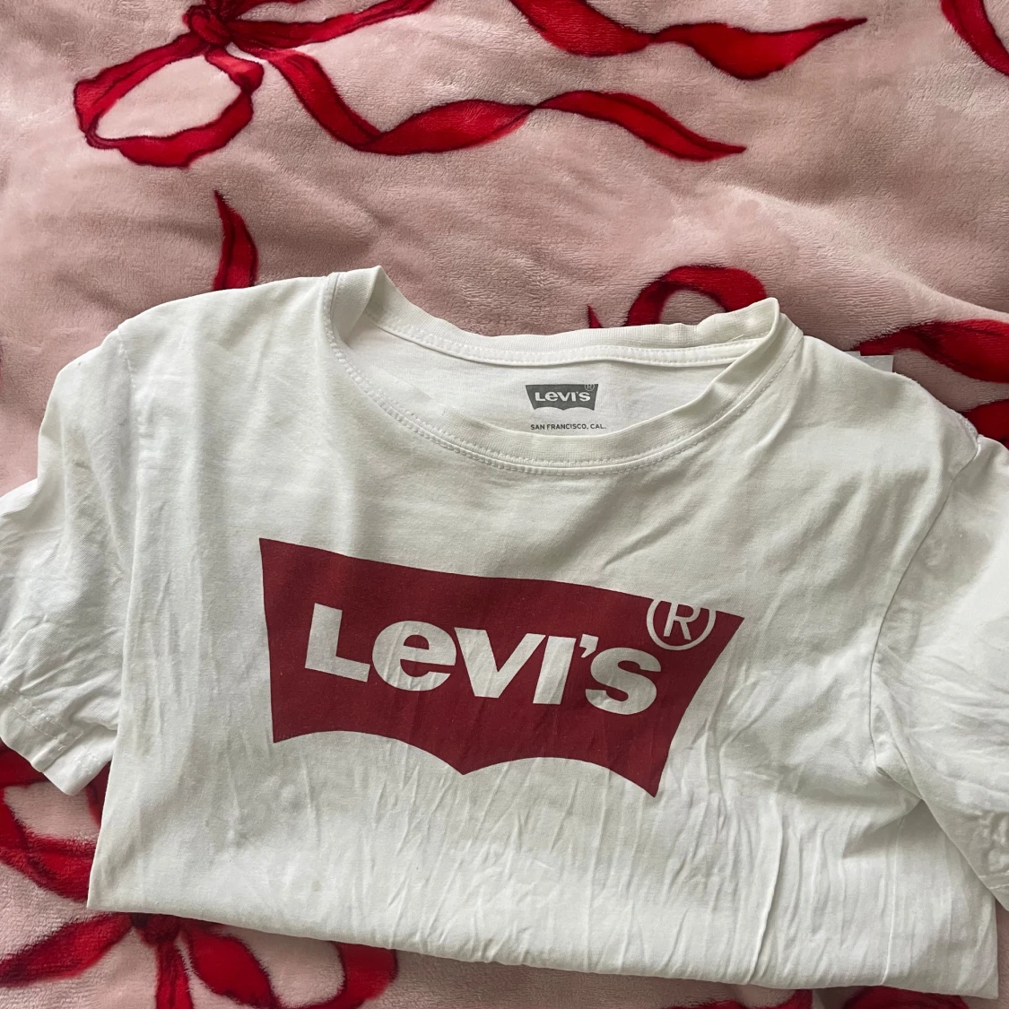 Vit t-shirt från Levi's