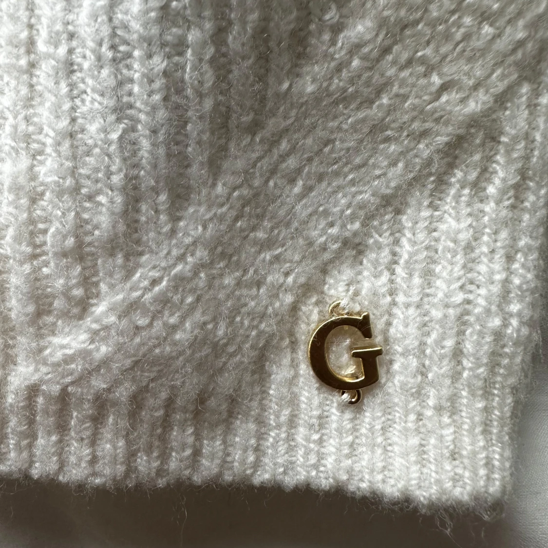 Vit stickad linnetopp från Guess - 3