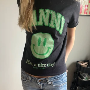 Ganni t- shirt  - Nice tröja från Ganni 💚 Storlek XS/S, parsamt använd och i gott skick! 