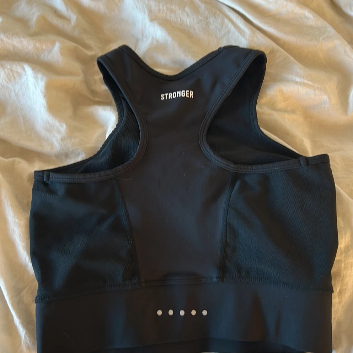 Svart linnetopp från Stronger - 1