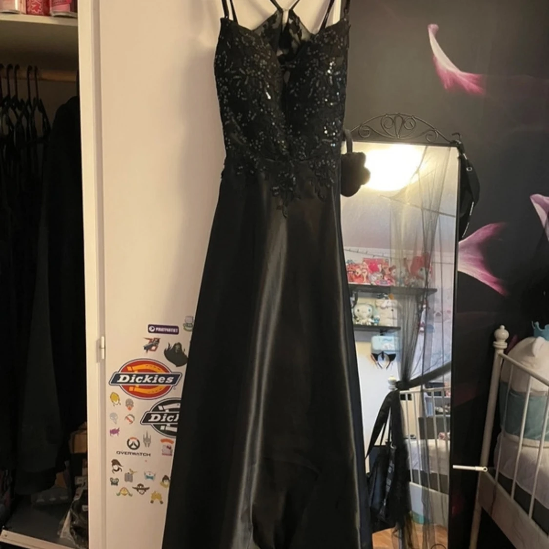 Svart, lång balklänning - 1