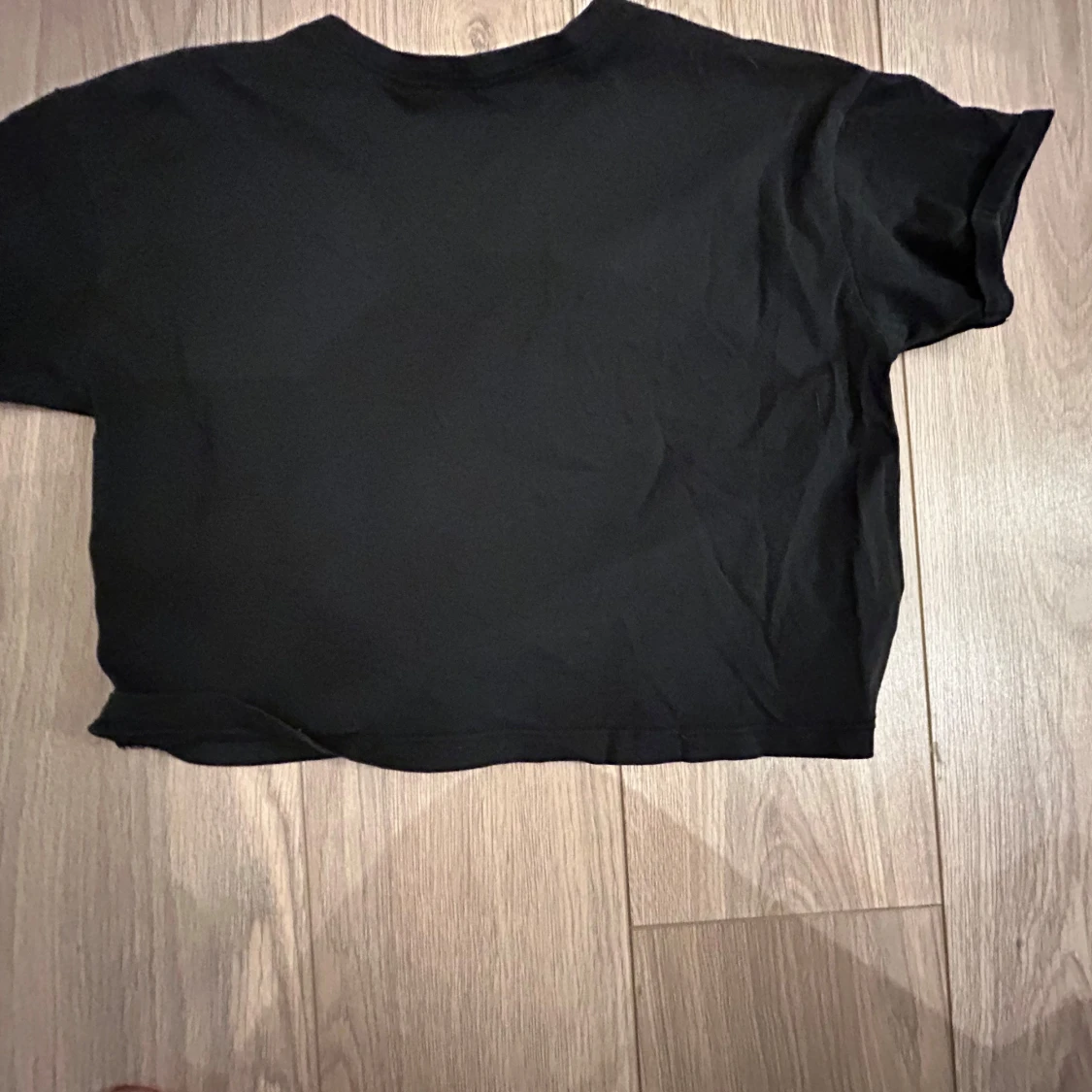 Svart kortärmad topp från Addax - 1