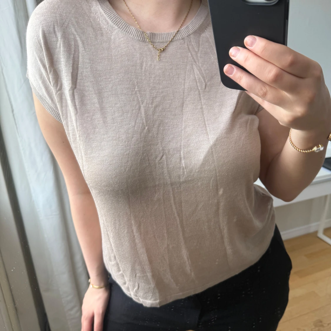Beige kortärmad topp - 1